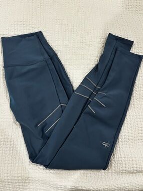 Alo blue leggings